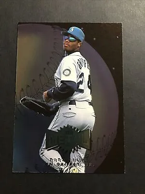 1996 Metal Universe TITANIUM   #3 Ken Griffey Jr - NM-MINT  -s347 • $9.99