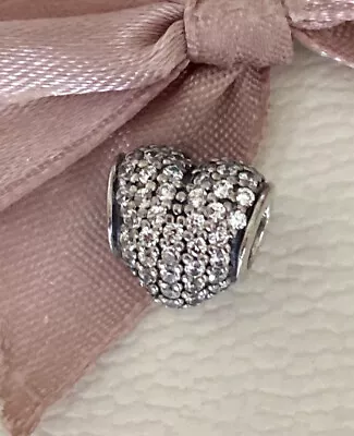 £25 • Buy Genuine Pandora Clear Pave Heart Charm 791052CZ