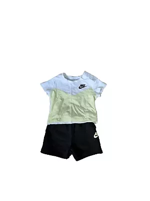 Baby Boy Nike 0-3 Months • £6