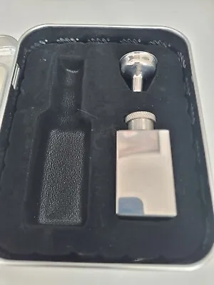 £6.95 • Buy JACK DANIEL'S Mini And Miniature Hip Flask & Funnel Tinned Gift Set