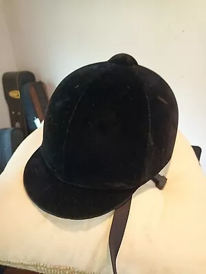 Black Velvet Dressage Equestrian Hunt Cap Riding Helmet Size 7 3/8 * • $10.50