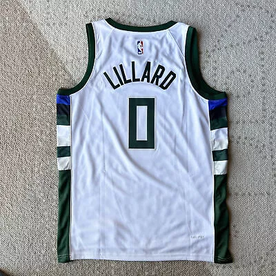 Milwaukee Bucks - Damian Lillard #0 - White Jersey Size L • $34