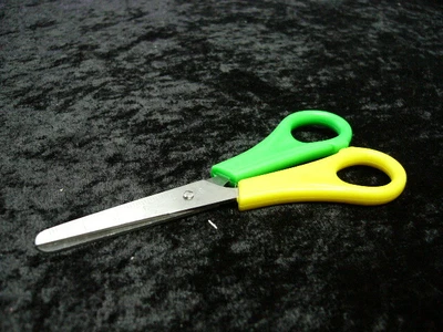 £2.25 • Buy Scissors - Children Left Handed Rounded Steel 5cm Ruler Grass Green Sun Yellow
