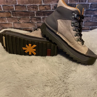 £90 • Buy Art Company Skyline 595 Boots Size 4