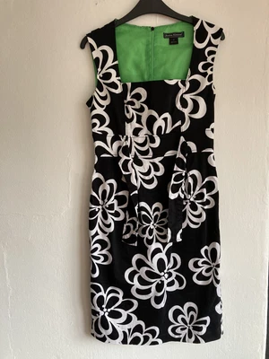 £5.50 • Buy Dress Jessica Howard Size 10 Black & White Floral Zipped Dress