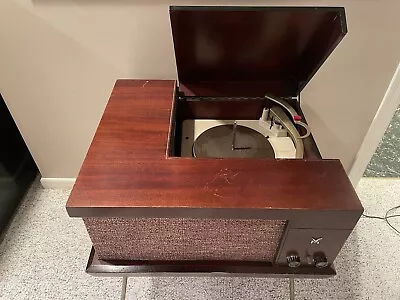 MCM Voice Of Music V-M Tri-O-Matic 560A .c 1950s. Radio Speaker Turntable • $999.99