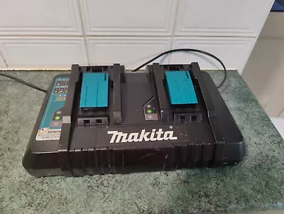 Makita Genuine DC18RD 14.4v 18v LXT Li-ion Twin Port Rapid Battery Charger • £60