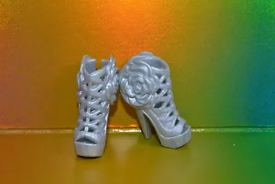 Genuine Mattel Barbie Doll Shoes #72 Metallic Silver Rosebud Heels • $3