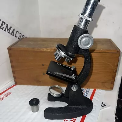 Vtg Microscope ATCO No. 1364-B Wood Box Japan W/ Prepared Slide W/Illuminator • $39.99