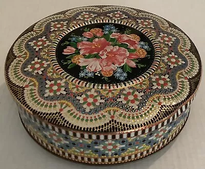 Round Floral Tin W/ Lid Designed By Daher Long Island NY Made In England • $14.61