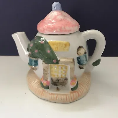£6.99 • Buy Vintage Collectable Novelty Round Cottage Tea Pot 4.5 Inch High