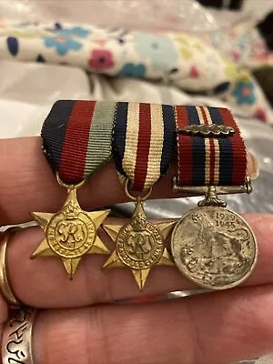 3 WW2 Miniature Medal Group.39-45 StarFrance & Germany Star& War Medal.Genuine • £18