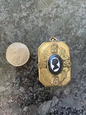 Victorian Revival Large Oval Etched Gold Tone Photo Locket B/w Cameo Pendant • $15