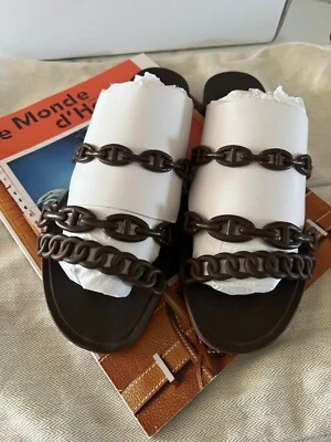 $350 • Buy Rivage Hermes Sandals - Brown Rubber- Size 40