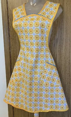 Handmade Bib Apron Sunflower On  White Vintage Retro  Style Waist 38” Plus Size • $21.50