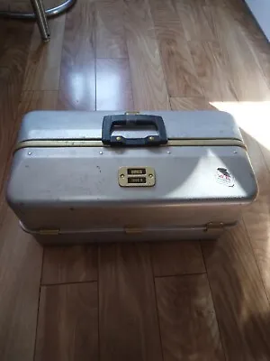 Vintage USA Umco 1000A  Aluminum Tackle Box  • $70