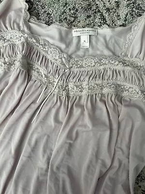 Miss Elaine Nightgown Xl  • $6.50