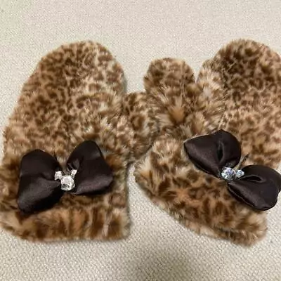 Tokyo Disney Resort Minnie Mouse Gloves Brown Ribbon Leopard • $29