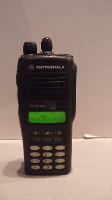 Motorola MTX8250 800 MHz Two Way Radio AAH25UCH6GB6AN • $49.99