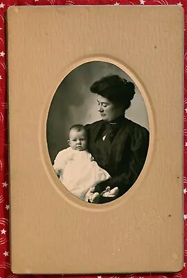 Touching Mother And Child Portrait - Antique Cabinet Card; Montevideo Minnesota • $6.99