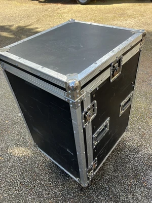 £1 • Buy 19” Rack 12u+8u Road/Flight Case With Wheels - Tilt - Mixer IEM Amp Distro