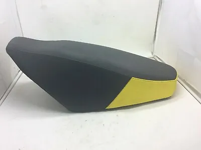$175 • Buy Ski Doo Snowmobile Racing Seat Assembly Black Yellow 2020 MXZ 600RS 510006984 