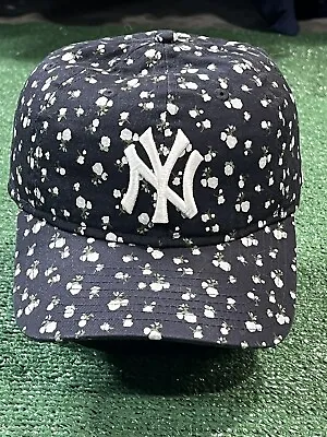 New York Yankees Navy Blue Floral Women Hat | Yankees Women Micro Floral Dad Cap • $23