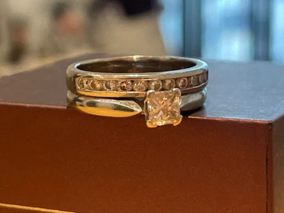 £2000 • Buy Pristine Princess Cut Engagement Ring + Matching Wedding Band Diamond Solitaire