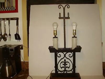 HUGE  ANTIQUE-vint.SPANISH REVIVAL GOTHIC  IRON & HAMMERED METAL LIGHT LAMP 1626 • $185