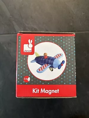 Janod Magnetic Plane Kit • £8