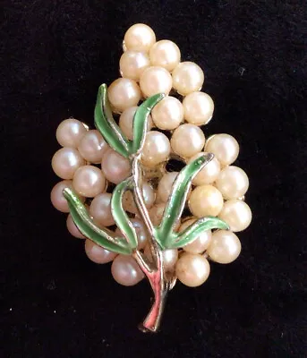 Vintage Unsigned Gold Tone Faux Pearls Tree Of Life Pin Brooch • $12.99