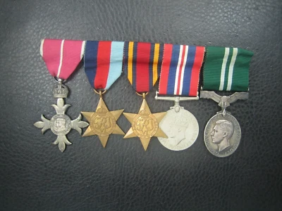 £445 • Buy Second War 1945 Royal Air Force Raf Squadron Leaders Mbe Group