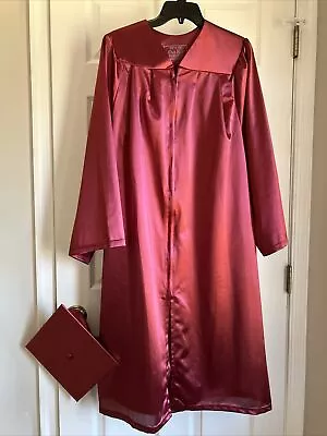 Oak Hall Maroon Graduation Gown/Robe With Maroon Cap -- Fits 5'3 -5'5  • $19.50