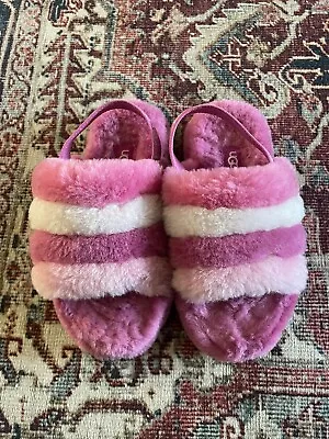 Ugg Girls Slippers - Pink Size 1 • $9.99