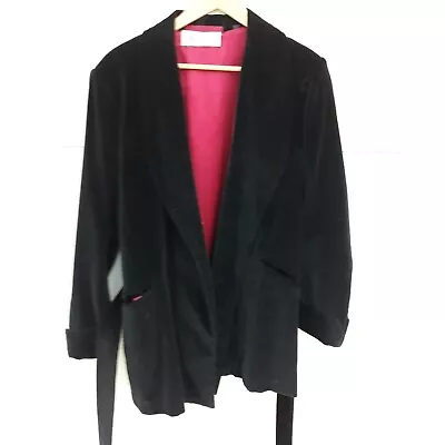 Vintage Men's Black Velvet Smoking Jacket Saks Fifth Avenue Size Medium  • $245