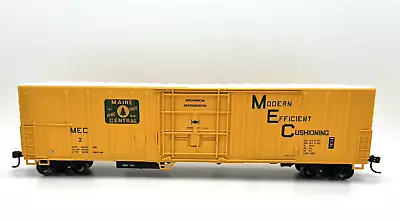 Athearn 71146 HO Scale Maine Central 57' Mechanical Reefer Road #2 • $37.50