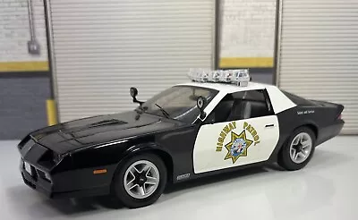 SunStar 1/18 Scale 1985 CHEVY CAMARO Z/28 “California Patrol”Loose • $110