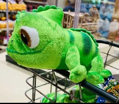 $10.68 • Buy Disney Parks PASCAL SHOULDER PLUSH DOLL Rapunzel Tangled Magnet Magnetic