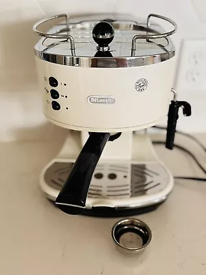 Delonghi Icona Vintage Ecov 310 Coffee Machine White • $220