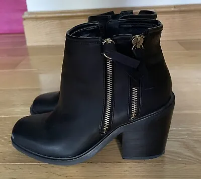 London Rebel Black High Heeled Boots • £20