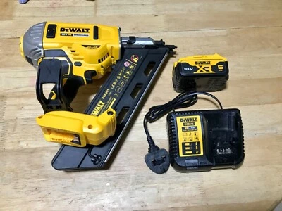 £166 • Buy Dewalt DCN692N 18V Brushless Framing Nailer With 1 X 5Ah Battery & Charger