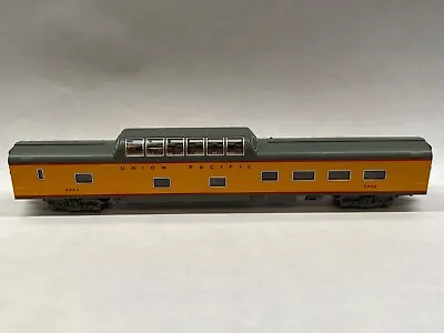 Kato Vista Dome Passenger Car Union Pacific #8004 UP Coach N-Scale Fast Shipping • $64