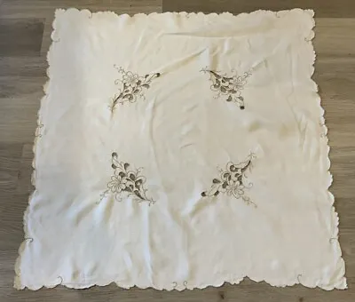 Vintage Square Tablecloth Linen Embroidered Flowers & Leaves Very Light Beige • $11.95