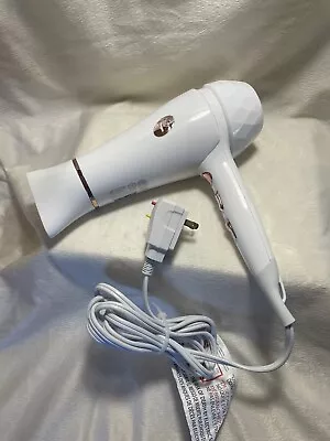 T3 Micro Featherweight 2 Luxe 2i Ionic Hair Blow Dryer White 73871- Excellent!  • $32