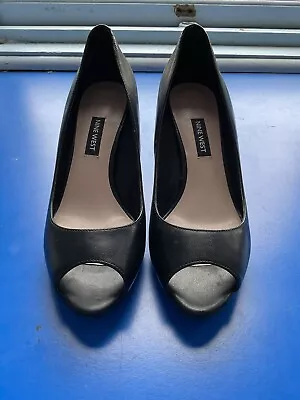 Nine West Black Leather High Heels Size 7M (1b Shelf) • $40