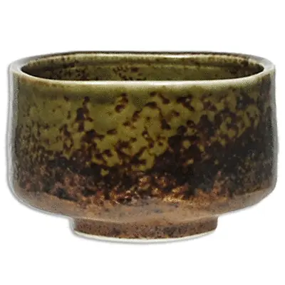 Japanese 4.75 D Ceramic Tea Ceremony Matcha Bowl ORIBEBUKI Rust Made In Japan • $19.90