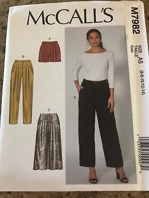 🦋 McCALL'S #M7982 - LADIES PLEATED SHORTS-PANTS-CAPRI'S PATTERN 6-14 / 14-22 FF • $11.39