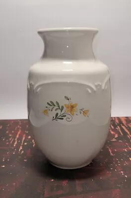 $24 • Buy Vtg Pfaltzgraff Stoneware  Meadow Lane  Floral Motif 6  Vase