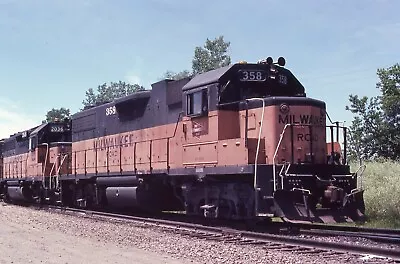 Original Slide MILW Milwaukee Road GP38-2 #358 - Ottumwa IA 1984 • $3.79