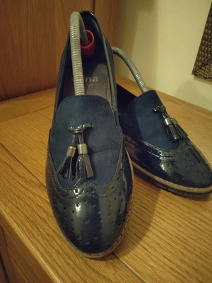 £10 • Buy 🥿Flat Shoes  (Jana) Excellent. Navy Patent/suede Comfort 6🥿